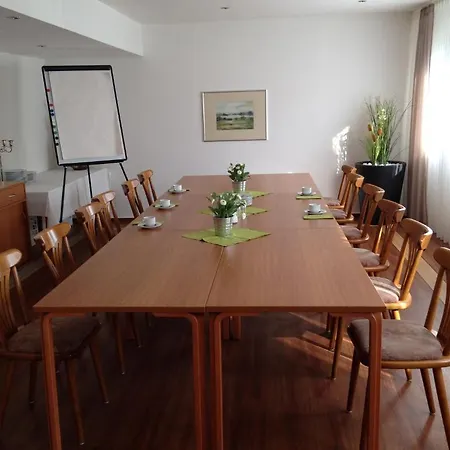 Hotel Centra 3*