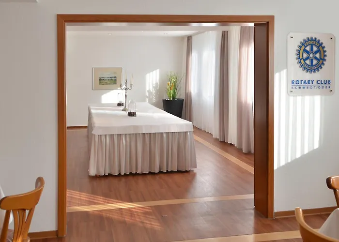 فندق Centra شفيدت